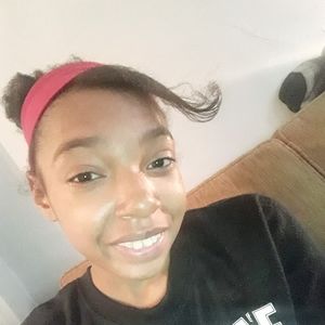 Meet your Posher, Monaya